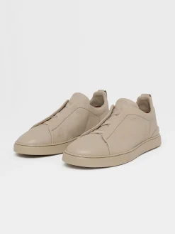 Travel In Style|Sneakers><noscript><img width=