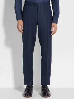 Suits><noscript><img width=