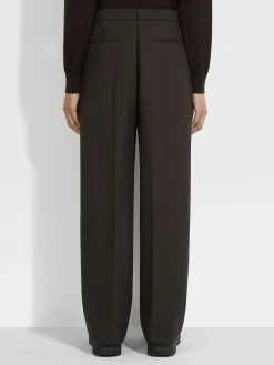 Pants><noscript><img width=