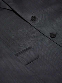 Suits><noscript><img width=