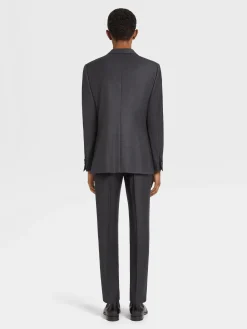 Suits><noscript><img width=