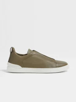 Resort Essentials|Sneakers><noscript><img width=