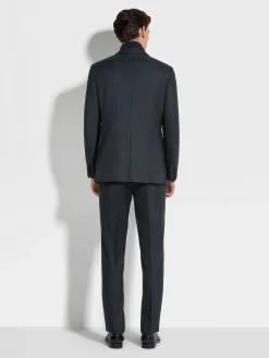 Suits><noscript><img width=