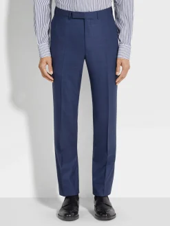Suits><noscript><img width=